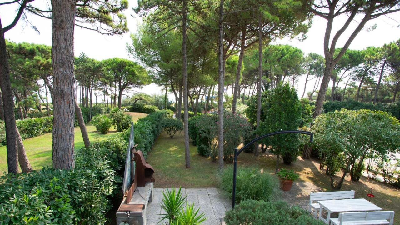 Villa Scultura Seaview Lignano Sabbiadoro Exteriér fotografie