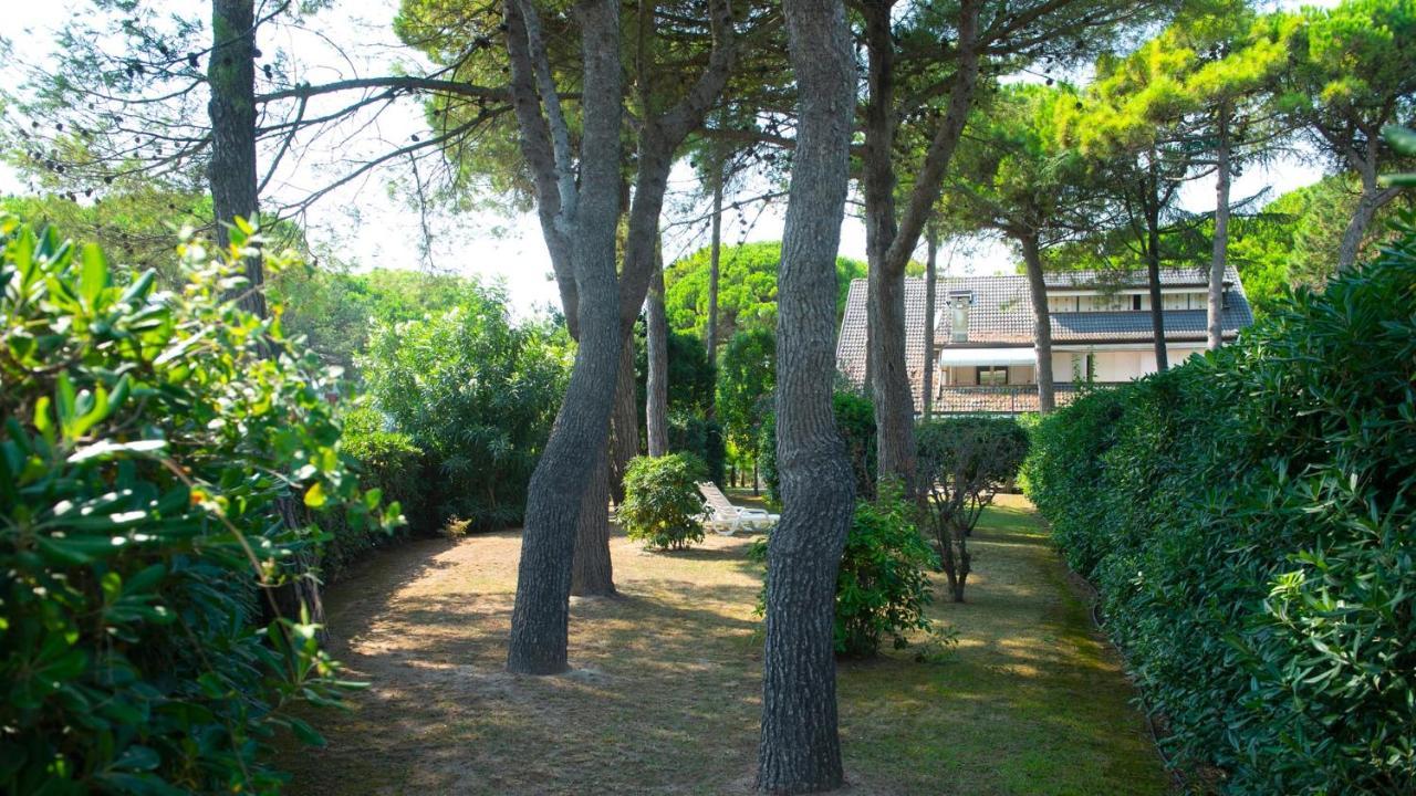 Villa Scultura Seaview Lignano Sabbiadoro Exteriér fotografie